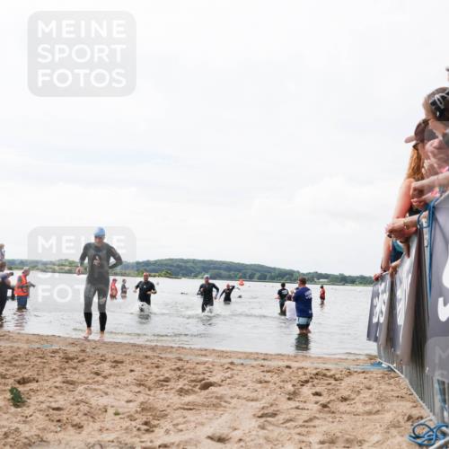 21.06.2026 - Viking Triathlon Michael Strokosch http://msf.ph/oto/9824932 21.06.2026 10:31:03 Schwimmen 131, 454, 665 meine-sportfotos.de