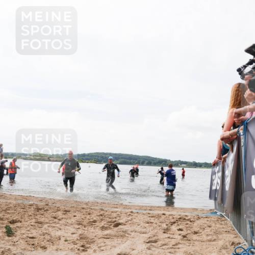 21.06.2026 - Viking Triathlon Michael Strokosch http://msf.ph/oto/9824941 21.06.2026 10:31:06 Schwimmen 131, 454, 665 meine-sportfotos.de