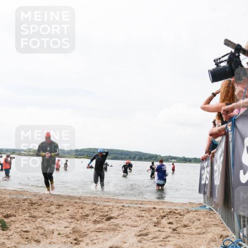 21.06.2026 - Viking Triathlon Michael Strokosch http://msf.ph/oto/9824944 21.06.2026 10:31:07 Schwimmen 131, 454, 665 meine-sportfotos.de