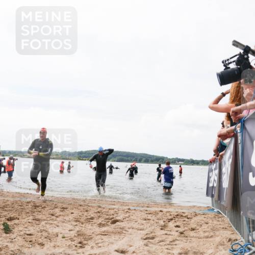21.06.2026 - Viking Triathlon Michael Strokosch http://msf.ph/oto/9824945 21.06.2026 10:31:07 Schwimmen 131, 454, 665 meine-sportfotos.de