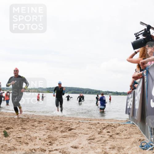 21.06.2026 - Viking Triathlon Michael Strokosch http://msf.ph/oto/9824946 21.06.2026 10:31:08 Schwimmen 131, 454, 665 meine-sportfotos.de