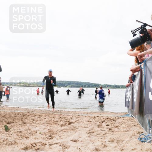 21.06.2026 - Viking Triathlon Michael Strokosch http://msf.ph/oto/9824948 21.06.2026 10:31:08 Schwimmen 131, 454, 665 meine-sportfotos.de