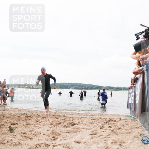 21.06.2026 - Viking Triathlon Michael Strokosch http://msf.ph/oto/9824949 21.06.2026 10:31:09 Schwimmen 131, 454, 665 meine-sportfotos.de
