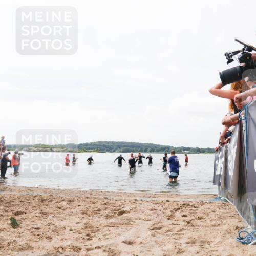 21.06.2026 - Viking Triathlon Michael Strokosch http://msf.ph/oto/9824956 21.06.2026 10:31:11 Schwimmen 454, 637, 665 meine-sportfotos.de