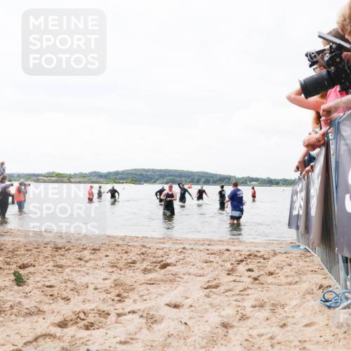 21.06.2026 - Viking Triathlon Michael Strokosch http://msf.ph/oto/9824965 21.06.2026 10:31:14 Schwimmen 98, 454, 637, 665 meine-sportfotos.de