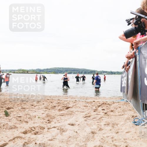 21.06.2026 - Viking Triathlon Michael Strokosch http://msf.ph/oto/9824969 21.06.2026 10:31:15 Schwimmen 98, 569, 637 meine-sportfotos.de