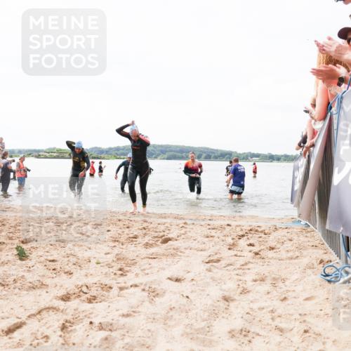21.06.2026 - Viking Triathlon Michael Strokosch http://msf.ph/oto/9824993 21.06.2026 10:31:23 Schwimmen 14, 98, 486, 569, 637 meine-sportfotos.de