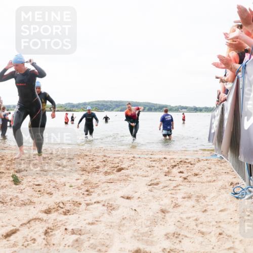 21.06.2026 - Viking Triathlon Michael Strokosch http://msf.ph/oto/9824997 21.06.2026 10:31:25 Schwimmen 14, 98, 486, 569, 637 meine-sportfotos.de