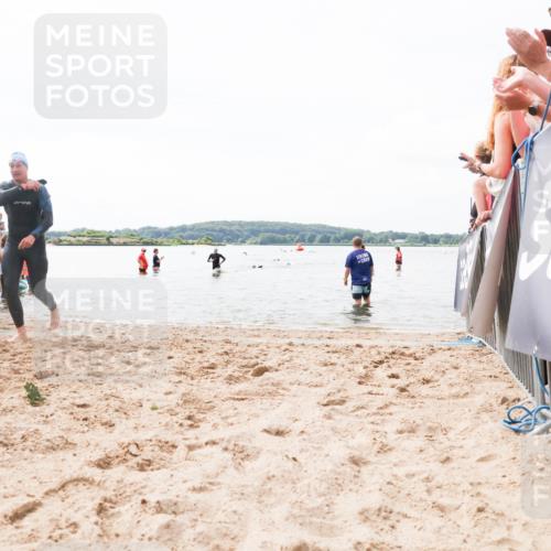 21.06.2026 - Viking Triathlon Michael Strokosch http://msf.ph/oto/9825010 21.06.2026 10:31:29 Schwimmen 14, 98, 486, 569 meine-sportfotos.de