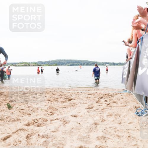 21.06.2026 - Viking Triathlon Michael Strokosch http://msf.ph/oto/9825011 21.06.2026 10:31:29 Schwimmen 14, 98, 486, 569 meine-sportfotos.de