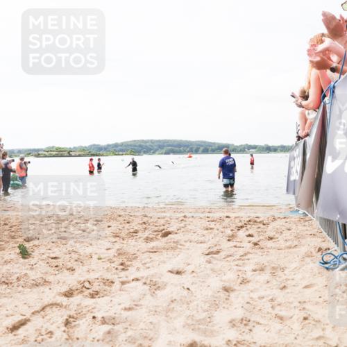 21.06.2026 - Viking Triathlon Michael Strokosch http://msf.ph/oto/9825012 21.06.2026 10:31:30 Schwimmen 14, 486, 569 meine-sportfotos.de