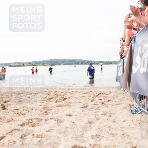 21.06.2026 - Viking Triathlon Michael Strokosch http://msf.ph/oto/9825013 21.06.2026 10:31:30 Schwimmen 14, 486, 569 meine-sportfotos.de