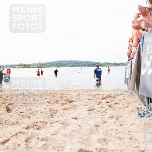 21.06.2026 - Viking Triathlon Michael Strokosch http://msf.ph/oto/9825014 21.06.2026 10:31:30 Schwimmen 14, 486, 569 meine-sportfotos.de