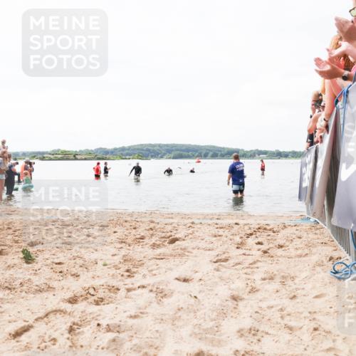 21.06.2026 - Viking Triathlon Michael Strokosch http://msf.ph/oto/9825017 21.06.2026 10:31:31 Schwimmen 14, 486 meine-sportfotos.de