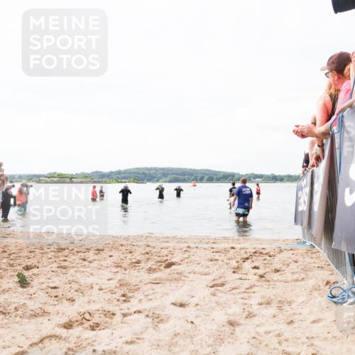 21.06.2026 - Viking Triathlon Michael Strokosch http://msf.ph/oto/9825025 21.06.2026 10:31:34 Schwimmen 486, 506 meine-sportfotos.de