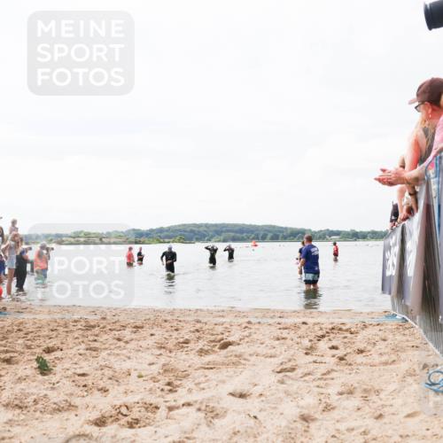 21.06.2026 - Viking Triathlon Michael Strokosch http://msf.ph/oto/9825028 21.06.2026 10:31:35 Schwimmen 506 meine-sportfotos.de