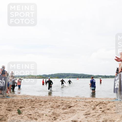 21.06.2026 - Viking Triathlon Michael Strokosch http://msf.ph/oto/9825039 21.06.2026 10:31:39 Schwimmen 17, 506 meine-sportfotos.de