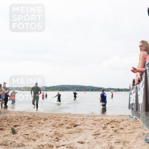 21.06.2026 - Viking Triathlon Michael Strokosch http://msf.ph/oto/9825043 21.06.2026 10:31:41 Schwimmen 17, 506 meine-sportfotos.de