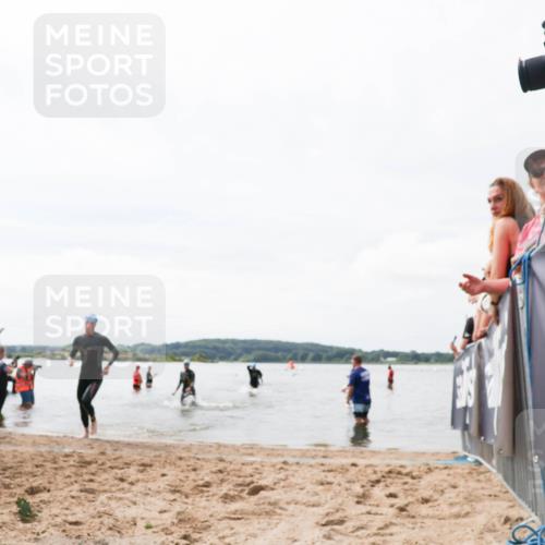 21.06.2026 - Viking Triathlon Michael Strokosch http://msf.ph/oto/9825044 21.06.2026 10:31:41 Schwimmen 17, 506 meine-sportfotos.de