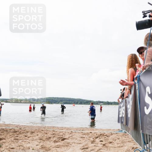 21.06.2026 - Viking Triathlon Michael Strokosch http://msf.ph/oto/9825047 21.06.2026 10:31:42 Schwimmen 17, 506 meine-sportfotos.de