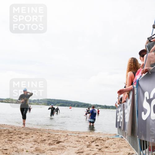 21.06.2026 - Viking Triathlon Michael Strokosch http://msf.ph/oto/9825058 21.06.2026 10:31:46 Schwimmen 17, 487, 506 meine-sportfotos.de