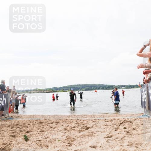 21.06.2026 - Viking Triathlon Michael Strokosch http://msf.ph/oto/9825069 21.06.2026 10:31:49 Schwimmen 17, 487 meine-sportfotos.de