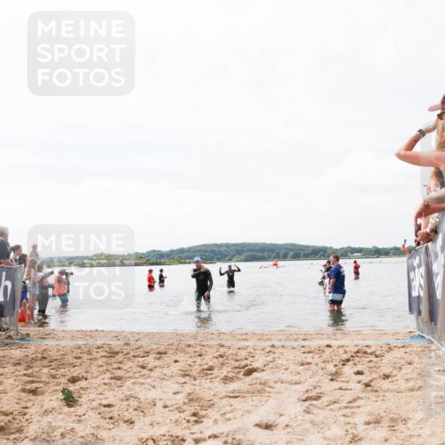21.06.2026 - Viking Triathlon Michael Strokosch http://msf.ph/oto/9825070 21.06.2026 10:31:50 Schwimmen 17, 487 meine-sportfotos.de