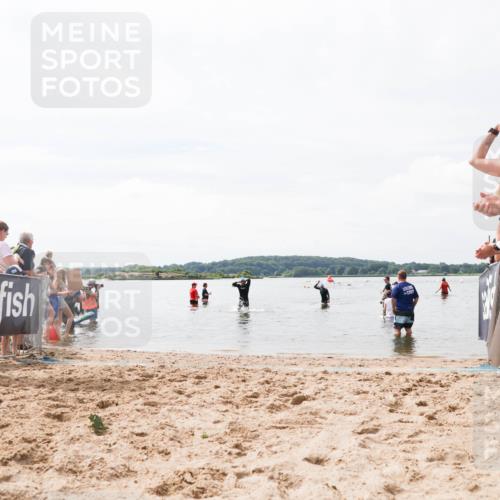 21.06.2026 - Viking Triathlon Michael Strokosch http://msf.ph/oto/9825126 21.06.2026 10:32:14 Schwimmen 145 meine-sportfotos.de