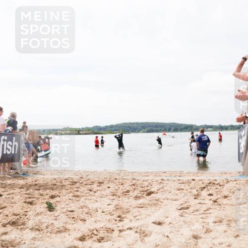21.06.2026 - Viking Triathlon Michael Strokosch http://msf.ph/oto/9825127 21.06.2026 10:32:14 Schwimmen 145 meine-sportfotos.de
