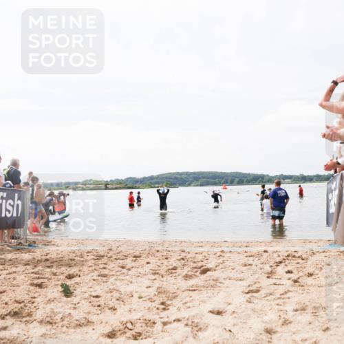 21.06.2026 - Viking Triathlon Michael Strokosch http://msf.ph/oto/9825128 21.06.2026 10:32:14 Schwimmen 145 meine-sportfotos.de