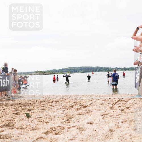 21.06.2026 - Viking Triathlon Michael Strokosch http://msf.ph/oto/9825129 21.06.2026 10:32:15 Schwimmen 145 meine-sportfotos.de
