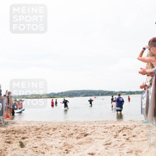 21.06.2026 - Viking Triathlon Michael Strokosch http://msf.ph/oto/9825130 21.06.2026 10:32:15 Schwimmen 145 meine-sportfotos.de