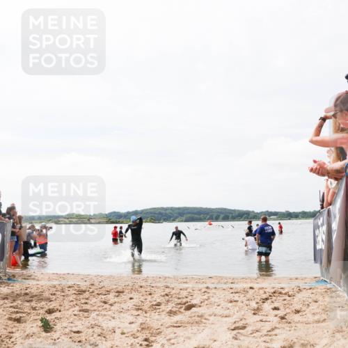 21.06.2026 - Viking Triathlon Michael Strokosch http://msf.ph/oto/9825141 21.06.2026 10:32:19 Schwimmen 13, 145 meine-sportfotos.de