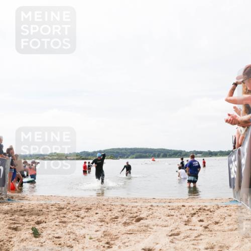 21.06.2026 - Viking Triathlon Michael Strokosch http://msf.ph/oto/9825142 21.06.2026 10:32:19 Schwimmen 13, 145 meine-sportfotos.de