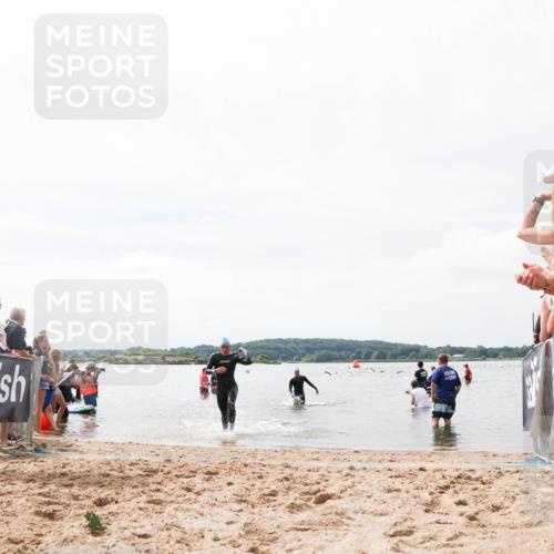21.06.2026 - Viking Triathlon Michael Strokosch http://msf.ph/oto/9825144 21.06.2026 10:32:20 Schwimmen 13, 145 meine-sportfotos.de