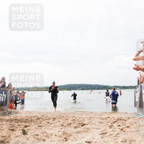 21.06.2026 - Viking Triathlon Michael Strokosch http://msf.ph/oto/9825146 21.06.2026 10:32:20 Schwimmen 13, 145 meine-sportfotos.de