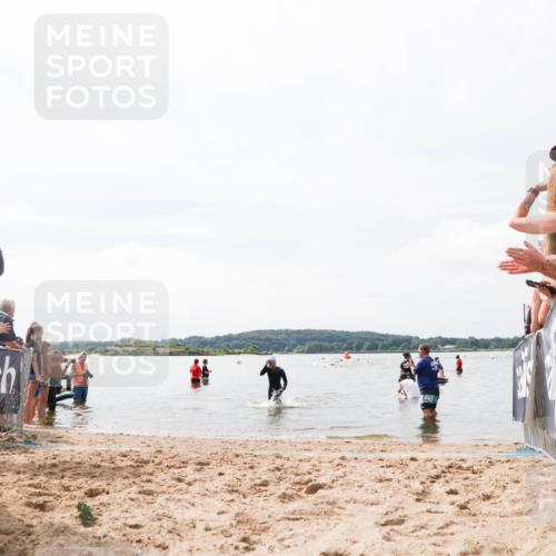 21.06.2026 - Viking Triathlon Michael Strokosch http://msf.ph/oto/9825153 21.06.2026 10:32:23 Schwimmen 13, 145 meine-sportfotos.de