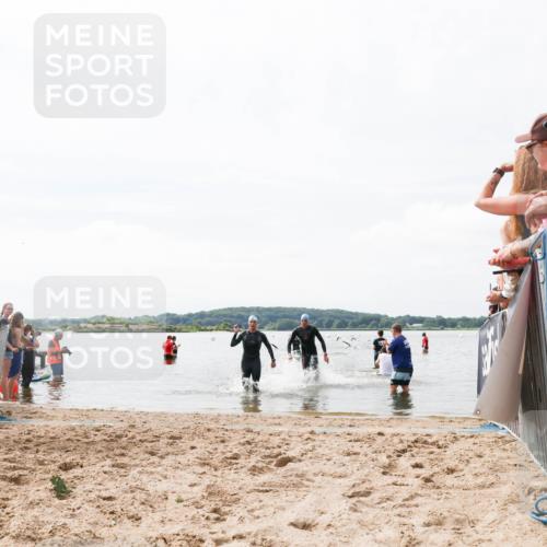 21.06.2026 - Viking Triathlon Michael Strokosch http://msf.ph/oto/9825195 21.06.2026 10:32:46 Schwimmen 447, 500 meine-sportfotos.de