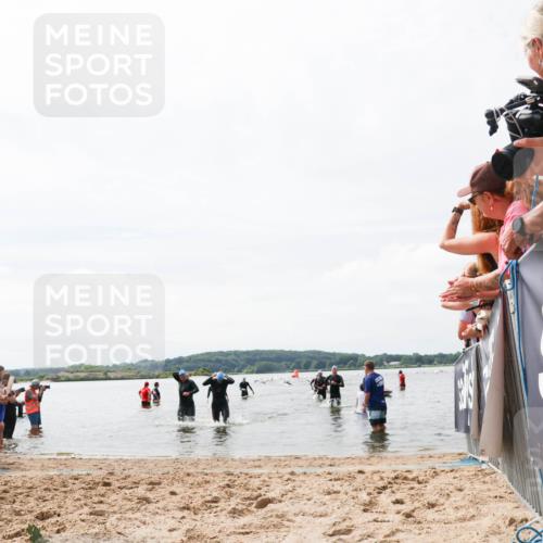 21.06.2026 - Viking Triathlon Michael Strokosch http://msf.ph/oto/9825254 21.06.2026 10:33:06 Schwimmen 114, 269, 383, 644 meine-sportfotos.de