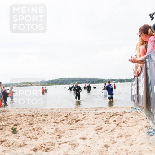 21.06.2026 - Viking Triathlon Michael Strokosch http://msf.ph/oto/9825336 21.06.2026 10:33:33 Schwimmen 446 meine-sportfotos.de