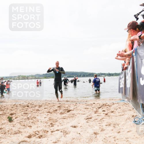21.06.2026 - Viking Triathlon Michael Strokosch http://msf.ph/oto/9825347 21.06.2026 10:33:37 Schwimmen 392, 446 meine-sportfotos.de