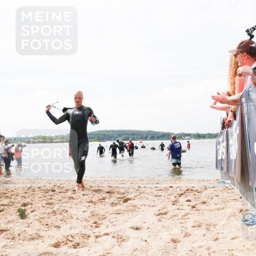 21.06.2026 - Viking Triathlon Michael Strokosch http://msf.ph/oto/9825350 21.06.2026 10:33:38 Schwimmen 392, 446 meine-sportfotos.de