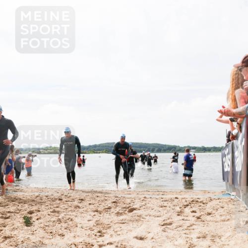 21.06.2026 - Viking Triathlon Michael Strokosch http://msf.ph/oto/9825378 21.06.2026 10:33:47 Schwimmen 62, 180, 249, 392, 410, 537 meine-sportfotos.de