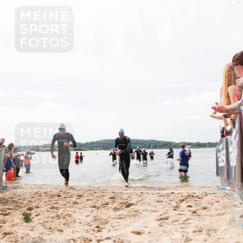 21.06.2026 - Viking Triathlon Michael Strokosch http://msf.ph/oto/9825379 21.06.2026 10:33:47 Schwimmen 62, 180, 249, 392, 410, 537 meine-sportfotos.de
