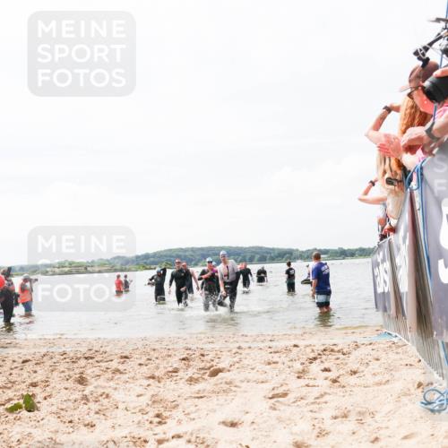 21.06.2026 - Viking Triathlon Michael Strokosch http://msf.ph/oto/9825427 21.06.2026 10:34:03 Schwimmen 28, 102, 154, 265, 343, 432, 524, 660, 664 meine-sportfotos.de