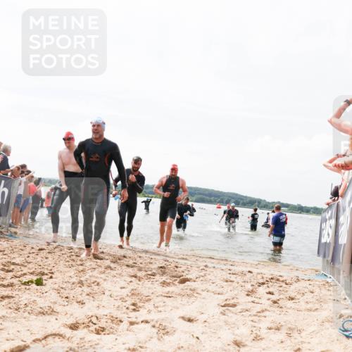 21.06.2026 - Viking Triathlon Michael Strokosch http://msf.ph/oto/9825452 21.06.2026 10:34:12 Schwimmen 47, 102, 154, 221, 343, 432, 462, 627, 660, 664 meine-sportfotos.de