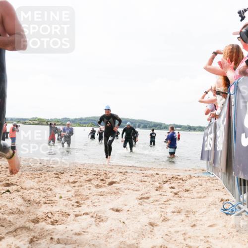 21.06.2026 - Viking Triathlon Michael Strokosch http://msf.ph/oto/9825547 21.06.2026 10:34:43 Schwimmen 51, 82, 391, 440, 653 meine-sportfotos.de