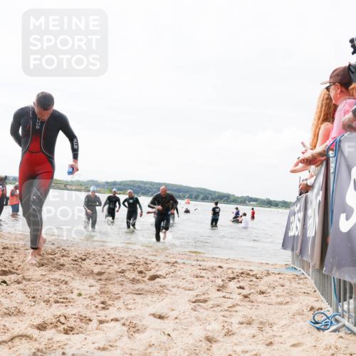 21.06.2026 - Viking Triathlon Michael Strokosch http://msf.ph/oto/9825572 21.06.2026 10:34:52 Schwimmen 26, 51, 82, 118, 161, 199, 255, 386, 440, 536 meine-sportfotos.de