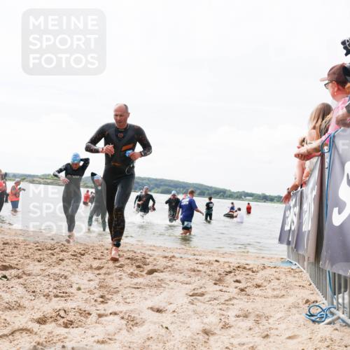 21.06.2026 - Viking Triathlon Michael Strokosch http://msf.ph/oto/9825581 21.06.2026 10:34:55 Schwimmen 26, 51, 82, 118, 161, 199, 255, 386, 536 meine-sportfotos.de