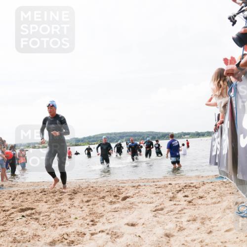 21.06.2026 - Viking Triathlon Michael Strokosch http://msf.ph/oto/9825650 21.06.2026 10:35:17 Schwimmen 18, 73, 100, 372, 568, 621, 623 meine-sportfotos.de
